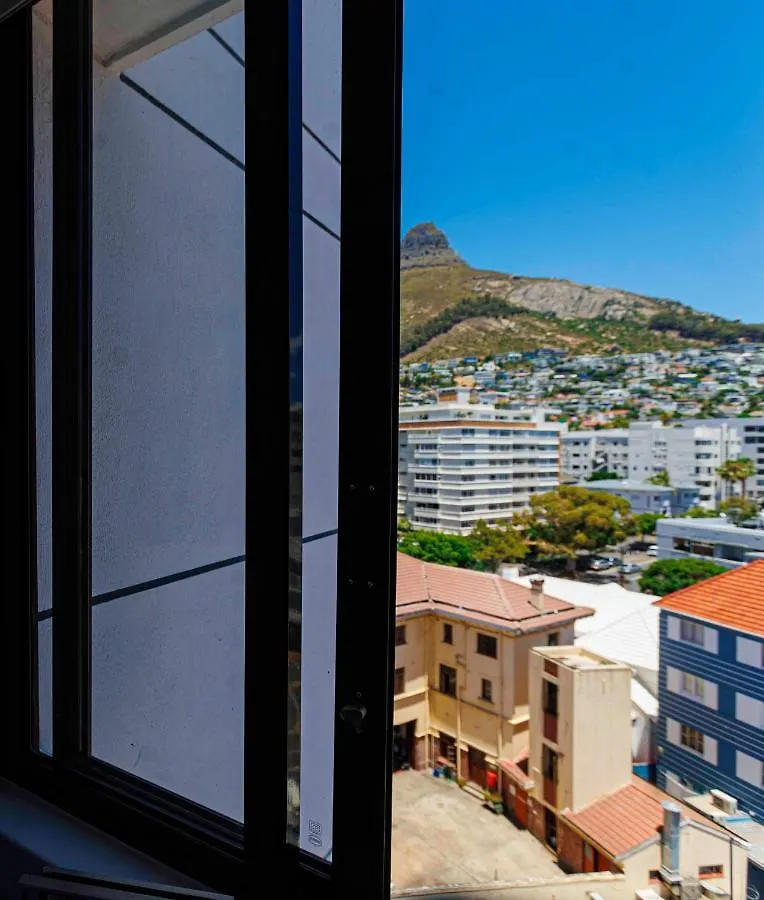Flamingo Sea Point: Luxury Sea View Apartment Cape Town