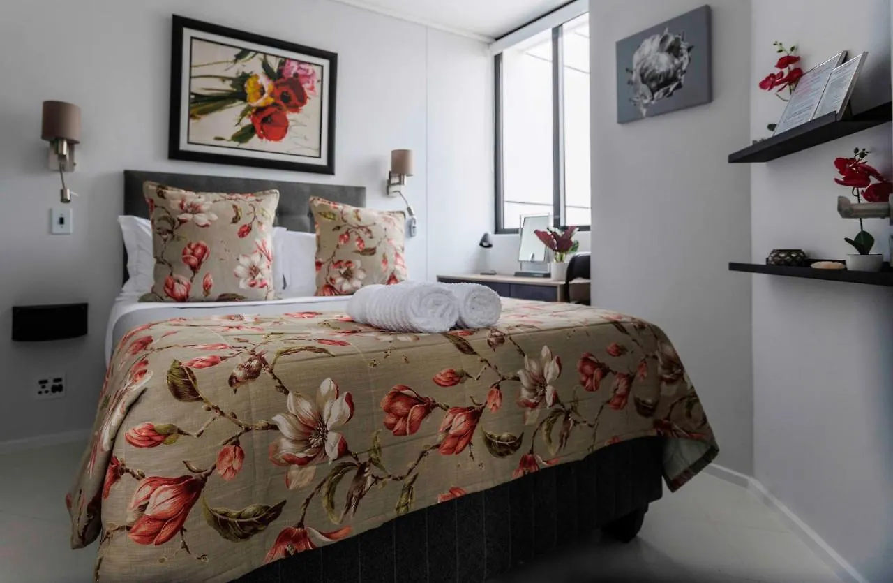 Flamingo Sea Point: Luxury Sea View Apartment Cape Town South Africa