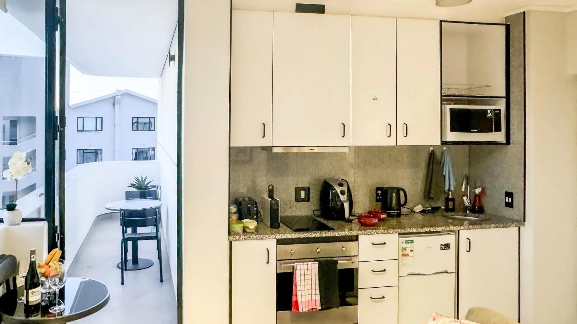 Flamingo Sea Point: Luxury Sea View Apartment Cape Town