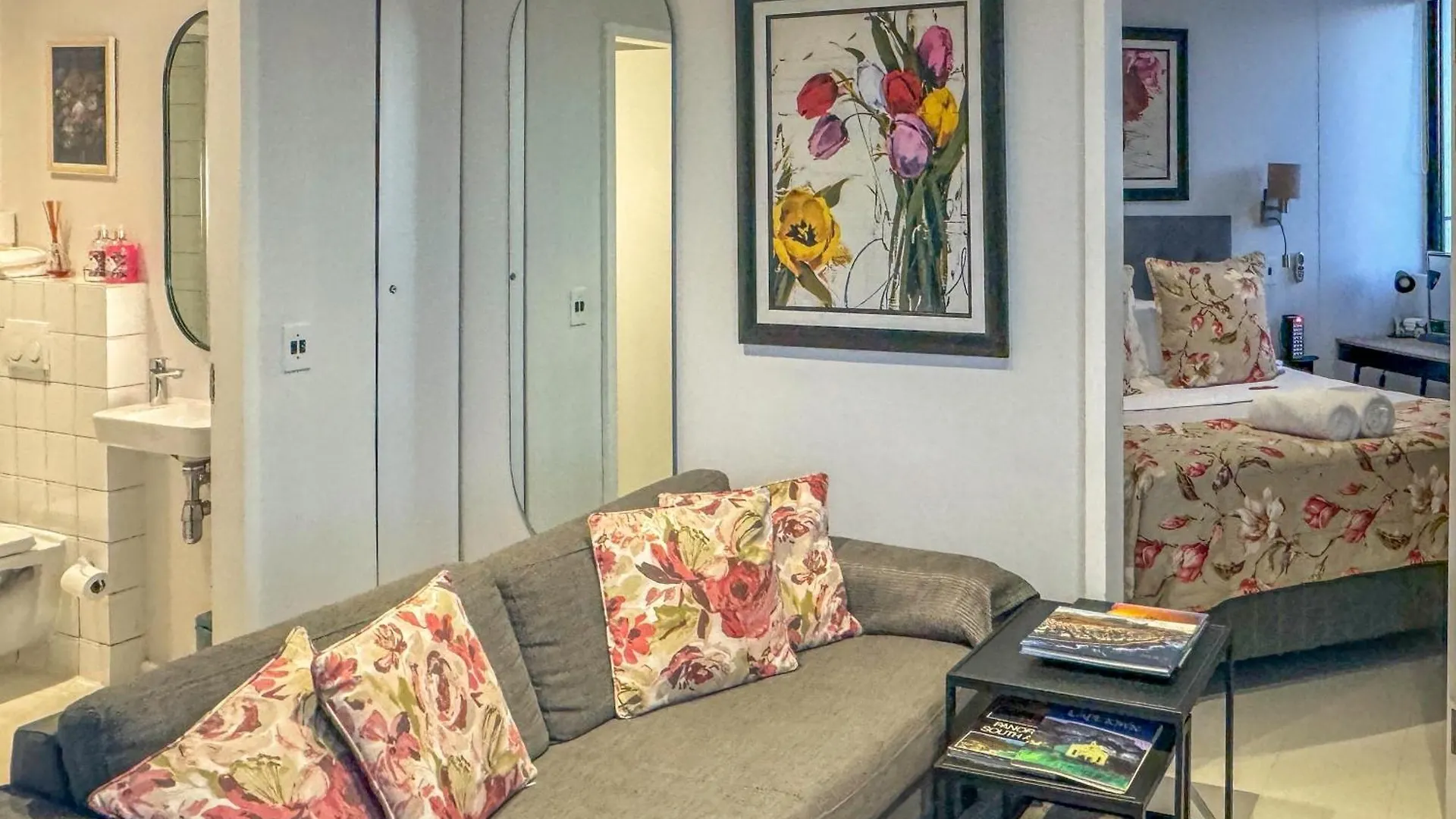 Flamingo Sea Point: Luxury Sea View Apartment Cape Town South Africa